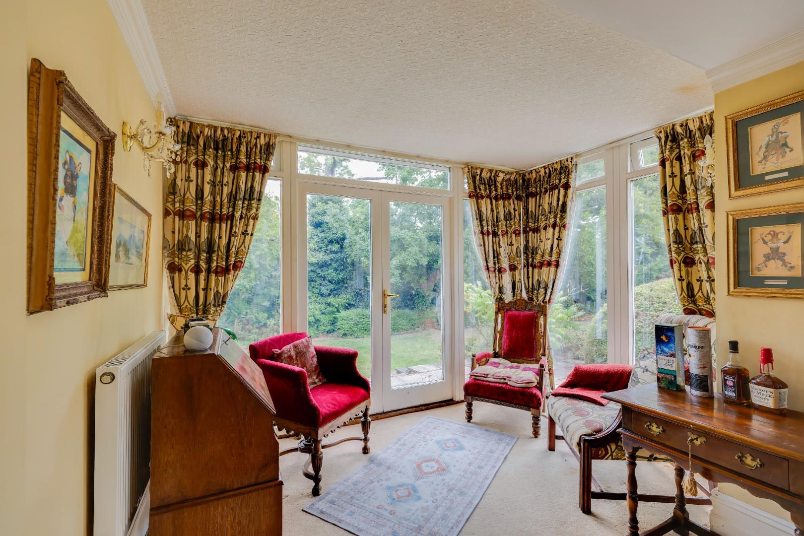 Downside House, Cattery & Equestrian Facilities, Sully Road, Penarth, CF64 2TR